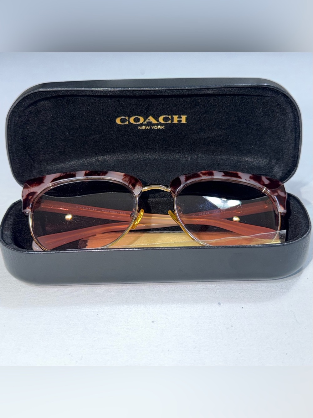 Coach Bobbie HC8309 Pink Tortoise Gradient Sunglasses Case L1162
